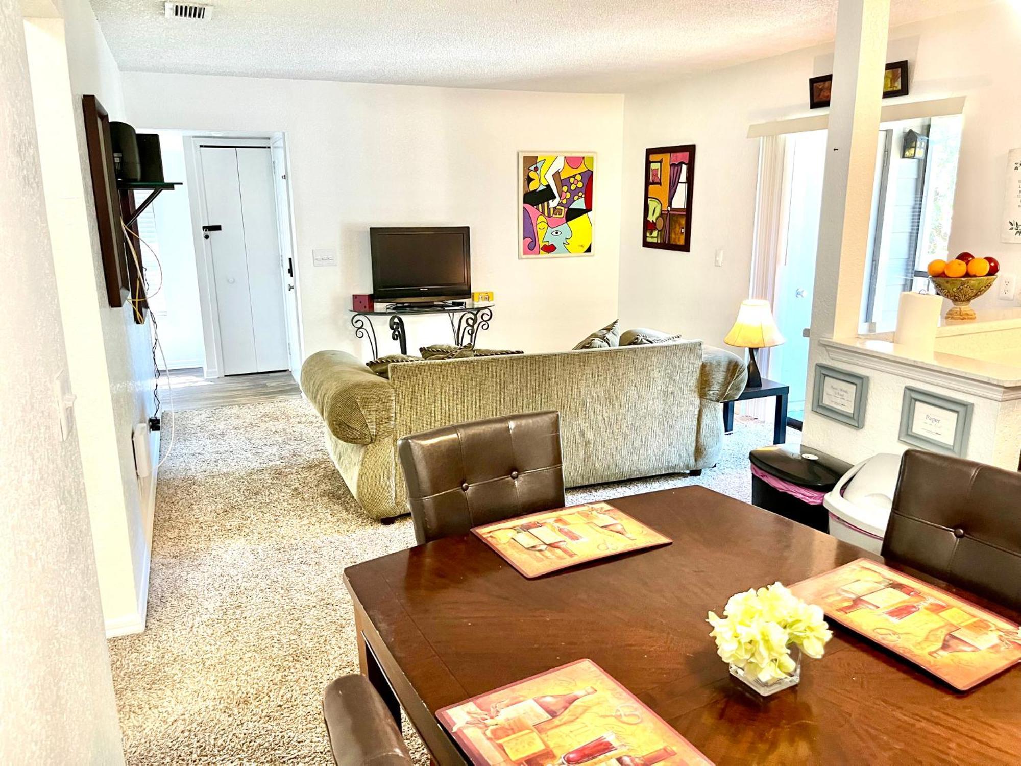 Daytona 2 Bed Apartment 10 Minutes To Beach With Balcony Port Orange Kültér fotó