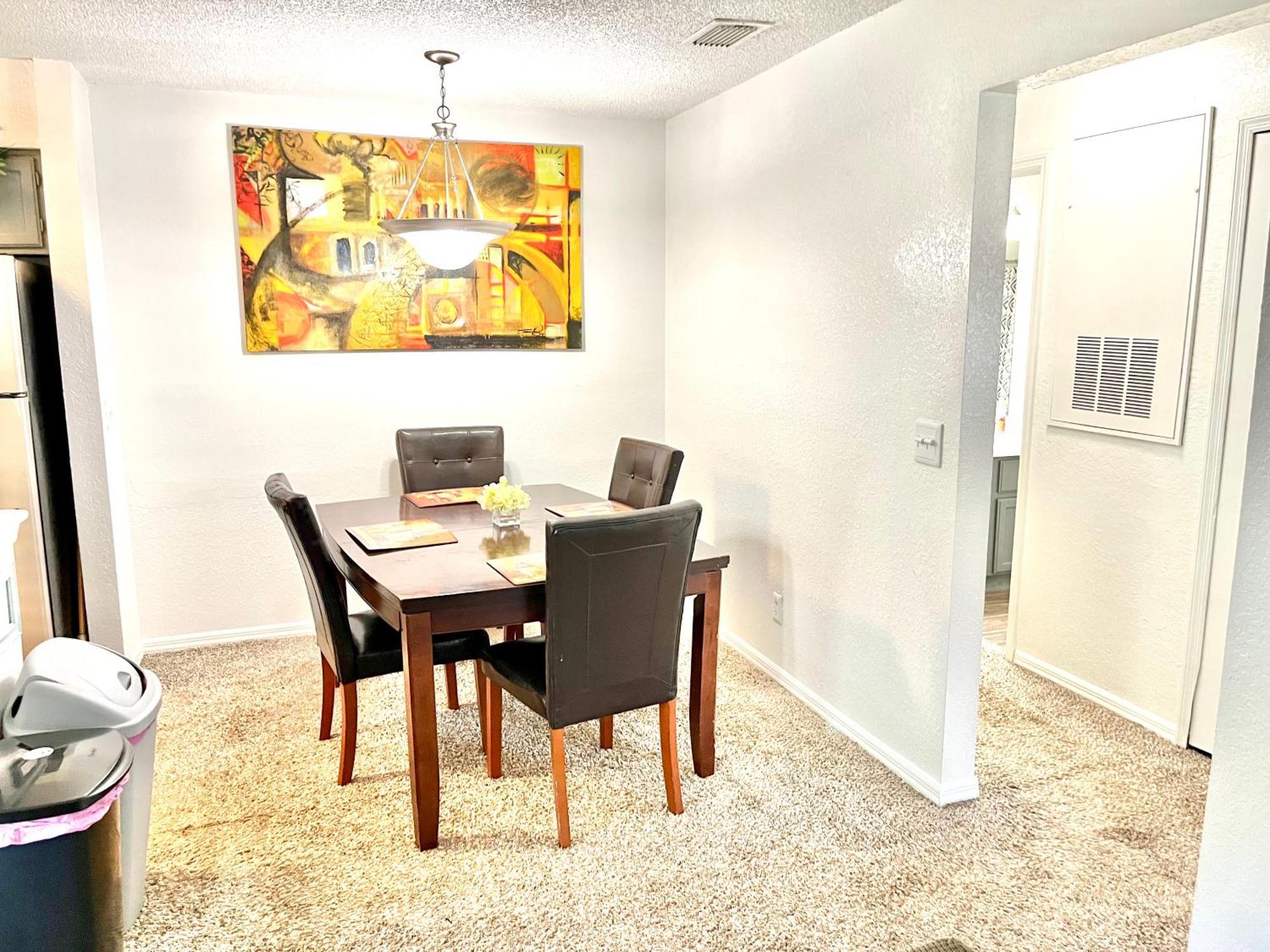 Daytona 2 Bed Apartment 10 Minutes To Beach With Balcony Port Orange Kültér fotó