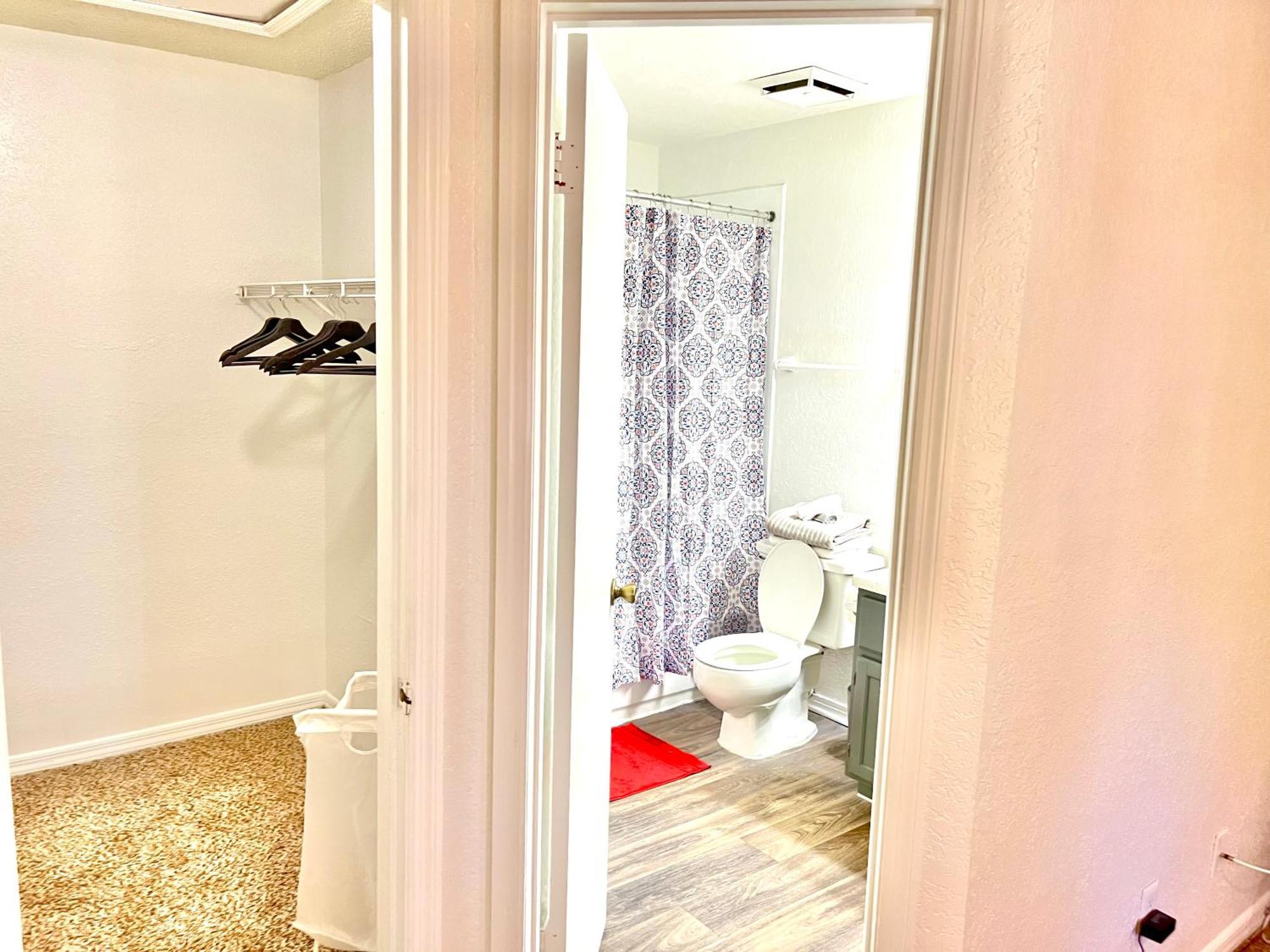 Daytona 2 Bed Apartment 10 Minutes To Beach With Balcony Port Orange Kültér fotó