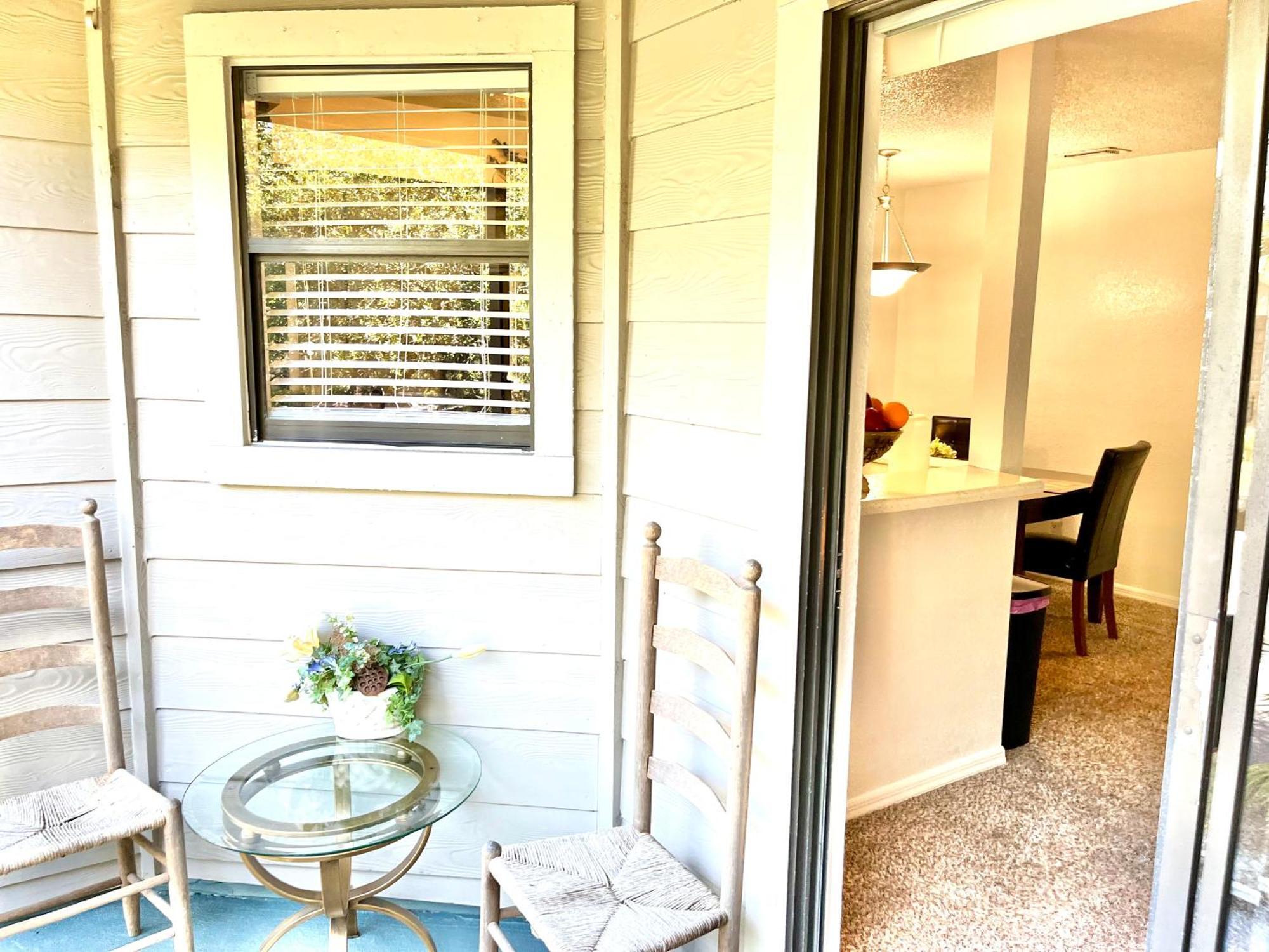 Daytona 2 Bed Apartment 10 Minutes To Beach With Balcony Port Orange Kültér fotó