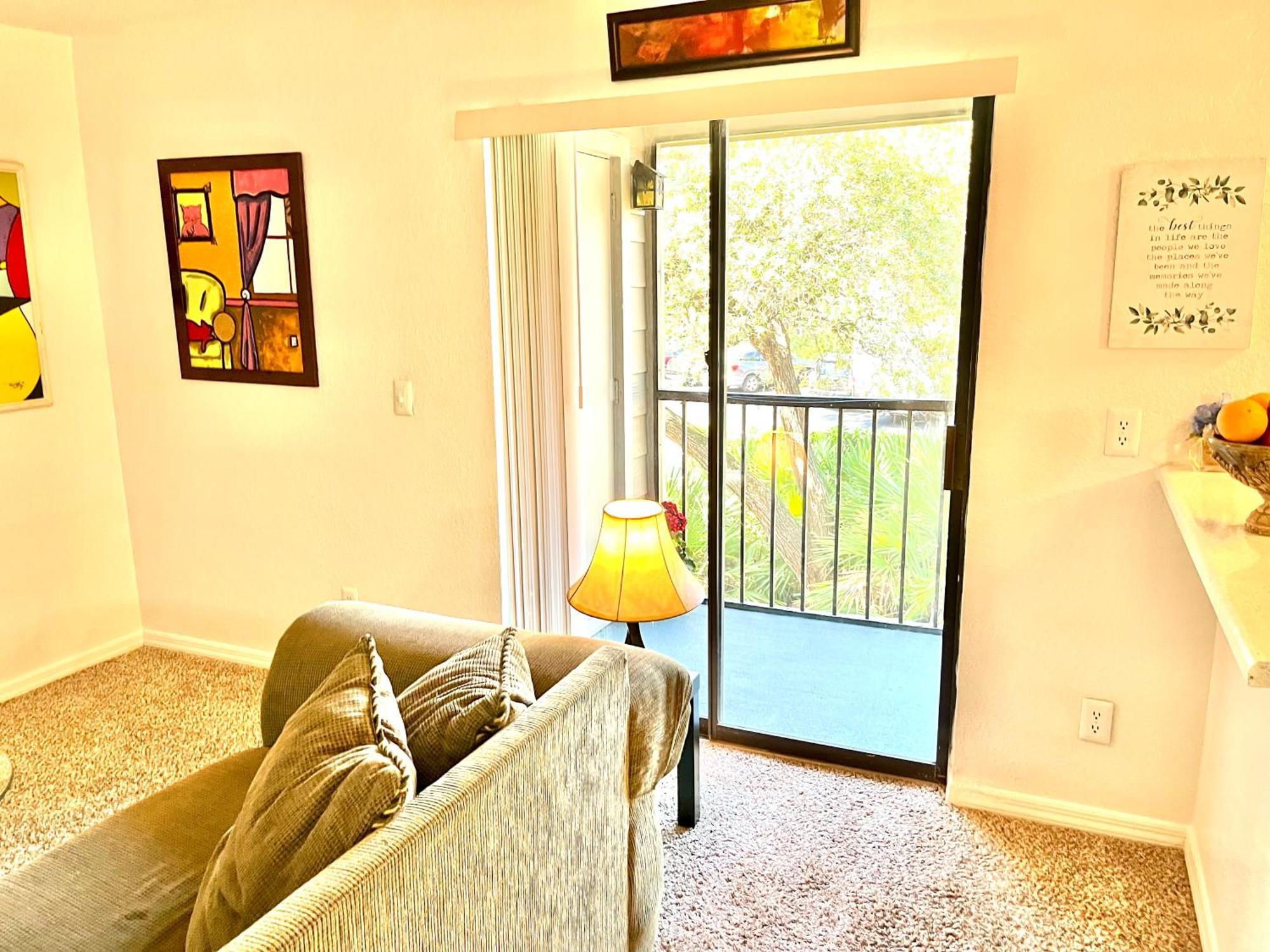 Daytona 2 Bed Apartment 10 Minutes To Beach With Balcony Port Orange Kültér fotó