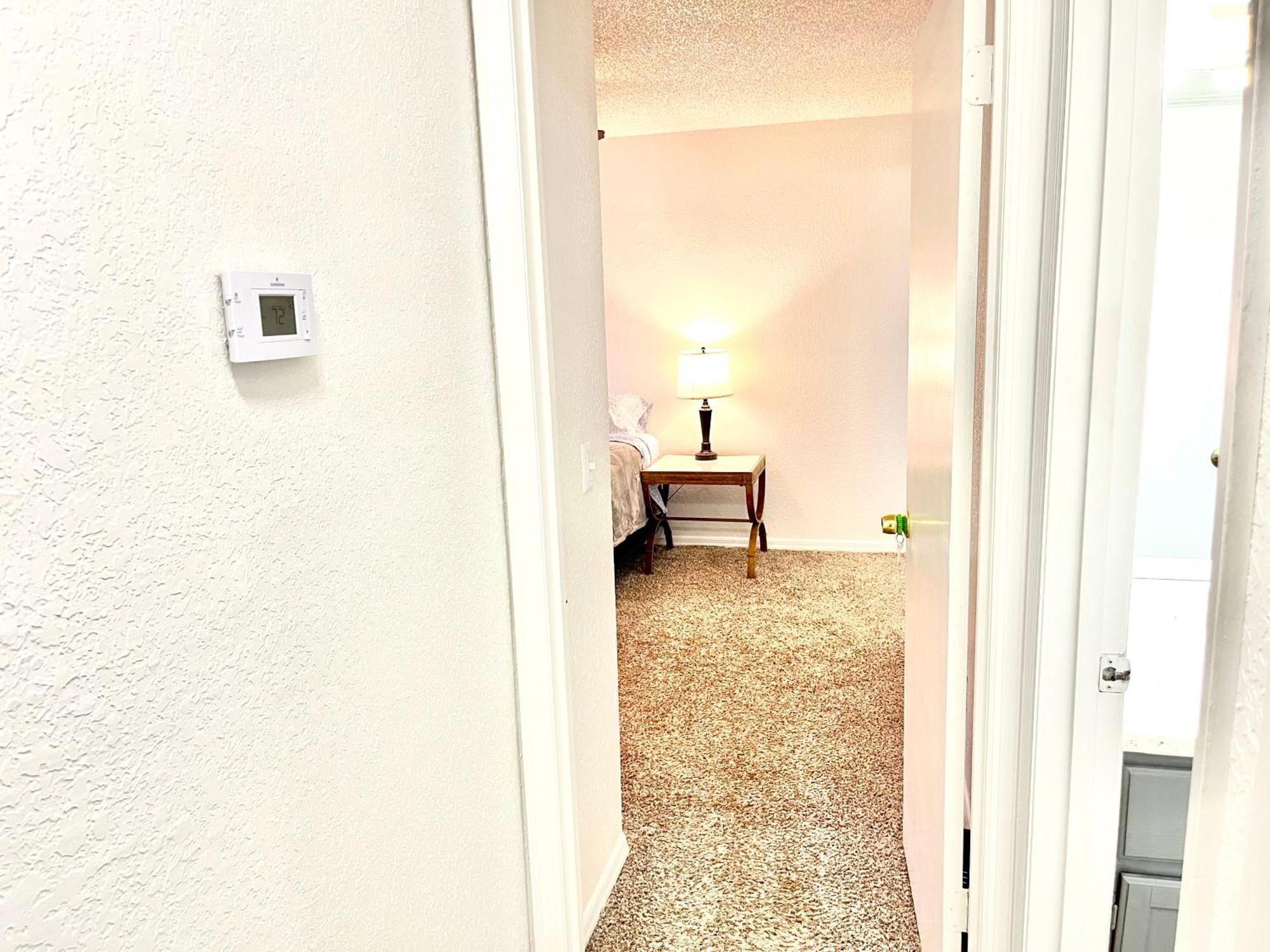 Daytona 2 Bed Apartment 10 Minutes To Beach With Balcony Port Orange Kültér fotó