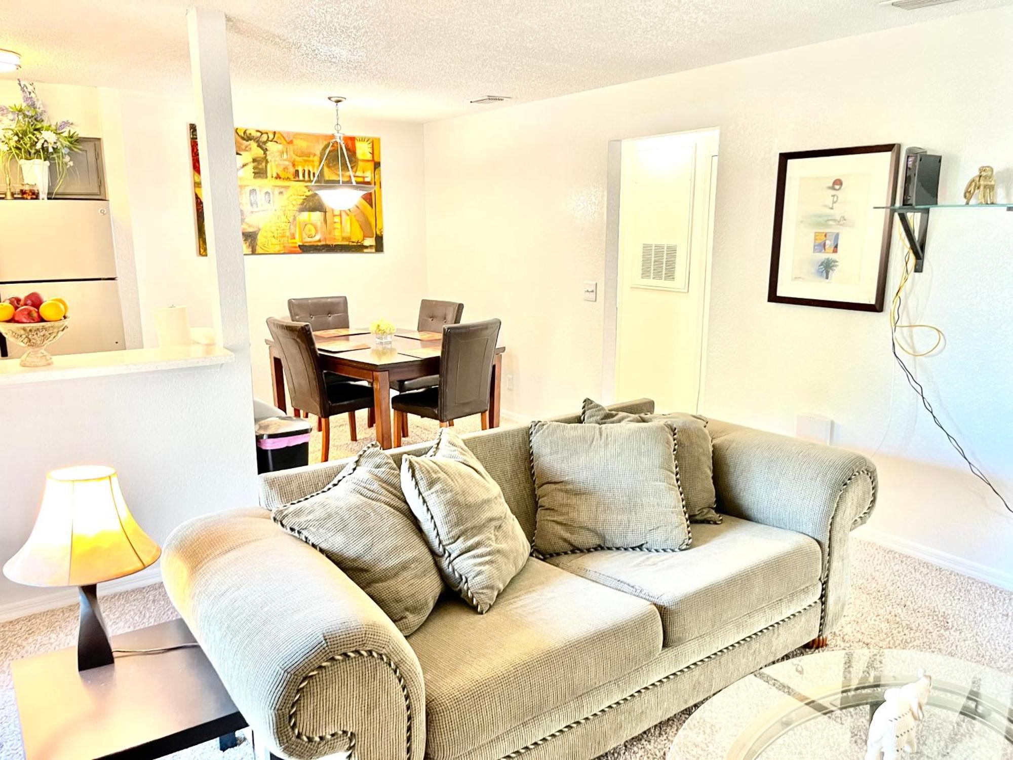 Daytona 2 Bed Apartment 10 Minutes To Beach With Balcony Port Orange Kültér fotó